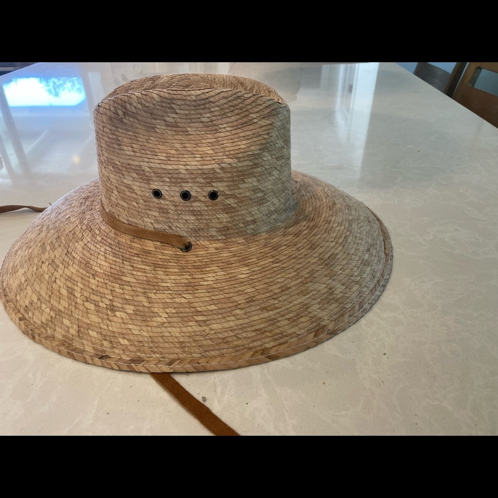 Perfect condition sun hat